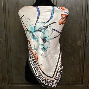 Chico’s multi colored Iris wrap/scarf- one size